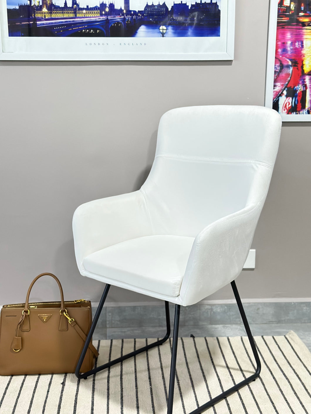 T-893 white velvet chair