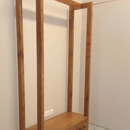 Khanzu Holder