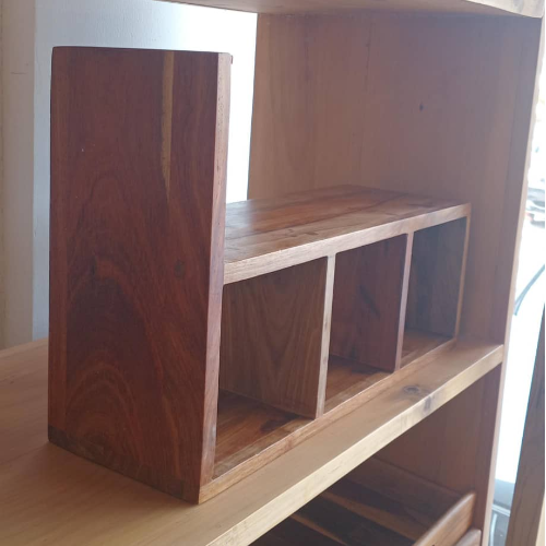 HW hanging wall shelf
